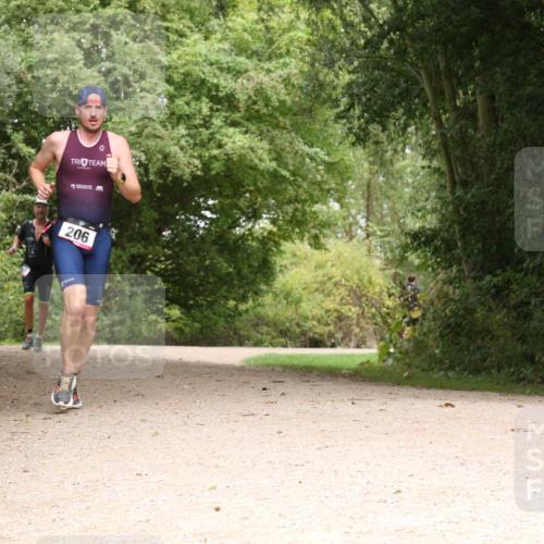 30.08.2026 - Elbe Triathlon Hamburg Antke Förster http://msf.ph/oto/10095816 30.08.2026 10:11:47 Laufen 206 meine-sportfotos.de