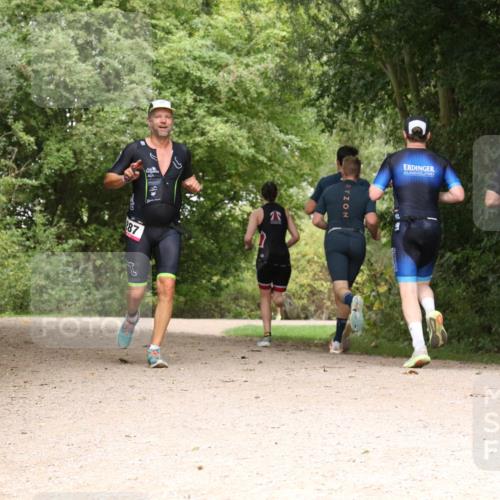 30.08.2026 - Elbe Triathlon Hamburg Antke Förster http://msf.ph/oto/10095824 30.08.2026 10:11:52 Laufen  meine-sportfotos.de