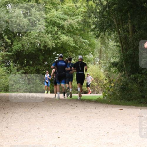 30.08.2026 - Elbe Triathlon Hamburg Antke Förster http://msf.ph/oto/10095830 30.08.2026 10:11:54 Laufen 287, 295 meine-sportfotos.de
