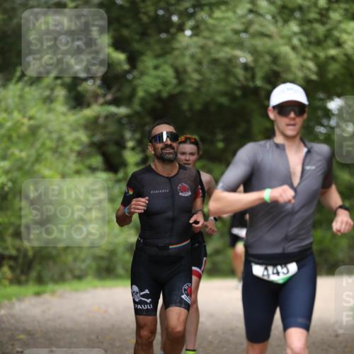 30.08.2026 - Elbe Triathlon Hamburg Antke Förster http://msf.ph/oto/10095837 30.08.2026 10:07:47 Laufen 445 meine-sportfotos.de