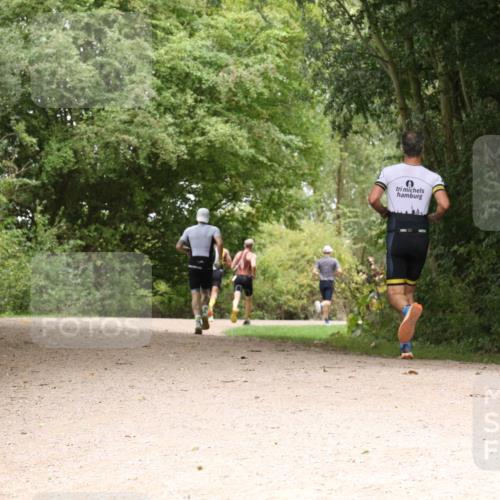 30.08.2026 - Elbe Triathlon Hamburg Antke Förster http://msf.ph/oto/10095846 30.08.2026 10:12:08 Laufen  meine-sportfotos.de