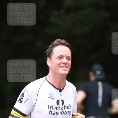 30.08.2026 - Elbe Triathlon Hamburg Antke Förster http://msf.ph/oto/10095855 30.08.2026 10:07:58 Laufen 1990, 269 meine-sportfotos.de