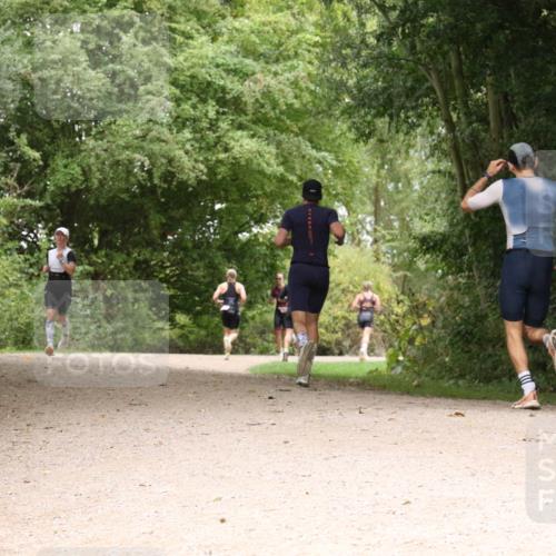 30.08.2026 - Elbe Triathlon Hamburg Antke Förster http://msf.ph/oto/10095872 30.08.2026 10:12:42 Laufen  meine-sportfotos.de