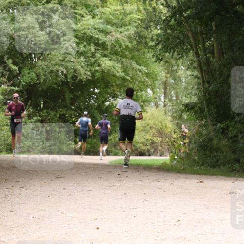 30.08.2026 - Elbe Triathlon Hamburg Antke Förster http://msf.ph/oto/10095880 30.08.2026 10:12:49 Laufen 302 meine-sportfotos.de
