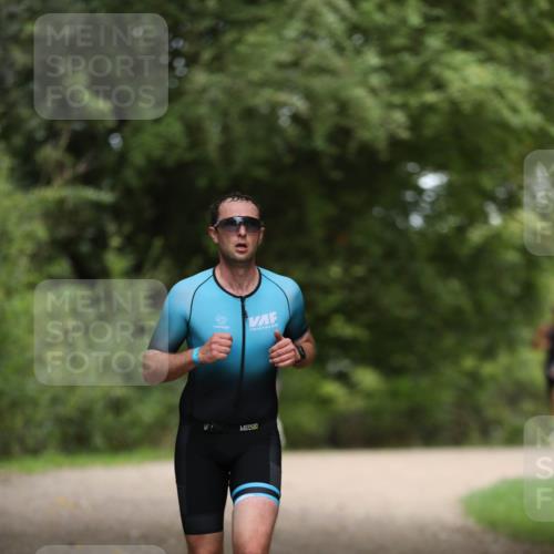 30.08.2026 - Elbe Triathlon Hamburg Antke Förster http://msf.ph/oto/10095887 30.08.2026 10:08:18 Laufen  meine-sportfotos.de