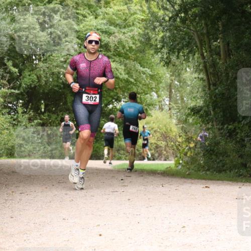 30.08.2026 - Elbe Triathlon Hamburg Antke Förster http://msf.ph/oto/10095888 30.08.2026 10:12:55 Laufen 302, 262 meine-sportfotos.de