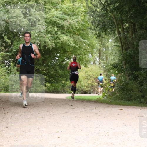 30.08.2026 - Elbe Triathlon Hamburg Antke Förster http://msf.ph/oto/10095896 30.08.2026 10:13:03 Laufen  meine-sportfotos.de
