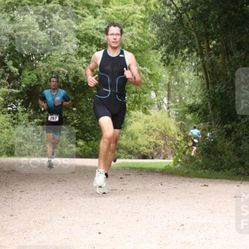30.08.2026 - Elbe Triathlon Hamburg Antke Förster http://msf.ph/oto/10095898 30.08.2026 10:13:04 Laufen 267 meine-sportfotos.de