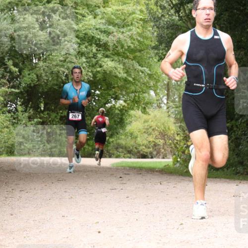 30.08.2026 - Elbe Triathlon Hamburg Antke Förster http://msf.ph/oto/10095900 30.08.2026 10:13:05 Laufen 267 meine-sportfotos.de