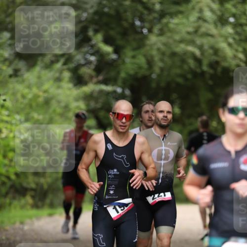 30.08.2026 - Elbe Triathlon Hamburg Antke Förster http://msf.ph/oto/10095903 30.08.2026 10:08:28 Laufen 331 meine-sportfotos.de