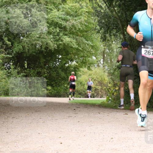 30.08.2026 - Elbe Triathlon Hamburg Antke Förster http://msf.ph/oto/10095906 30.08.2026 10:13:07 Laufen 267 meine-sportfotos.de