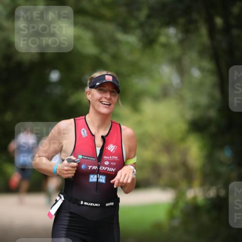 30.08.2026 - Elbe Triathlon Hamburg Antke Förster http://msf.ph/oto/10095913 30.08.2026 10:08:33 Laufen  meine-sportfotos.de