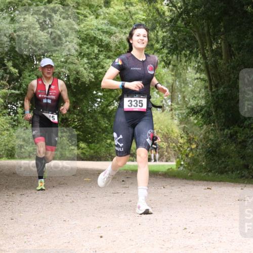 30.08.2026 - Elbe Triathlon Hamburg Antke Förster http://msf.ph/oto/10095936 30.08.2026 10:13:43 Laufen 15, 335 meine-sportfotos.de