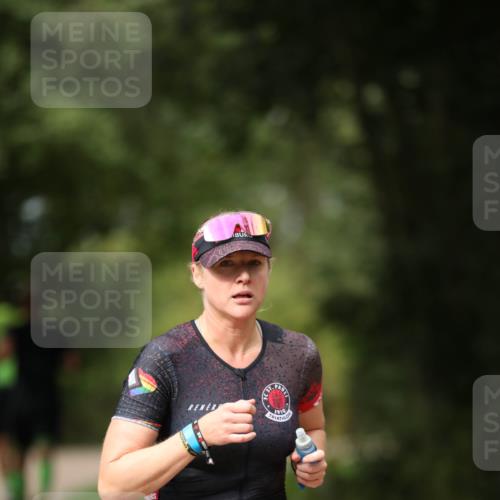 30.08.2026 - Elbe Triathlon Hamburg Antke Förster http://msf.ph/oto/10095961 30.08.2026 10:09:43 Laufen 2, 19100 meine-sportfotos.de