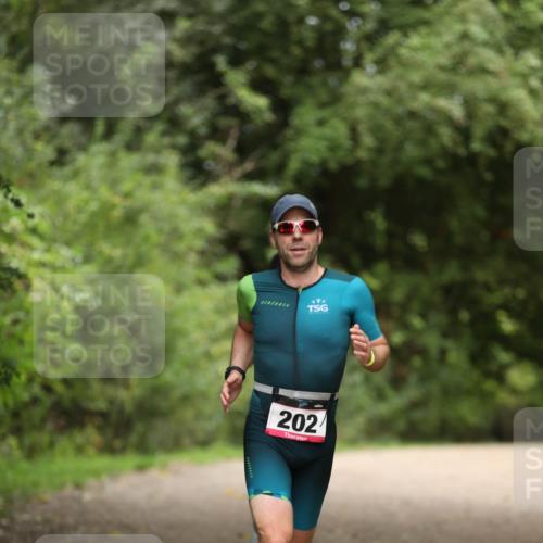 30.08.2026 - Elbe Triathlon Hamburg Antke Förster http://msf.ph/oto/10095995 30.08.2026 10:10:16 Laufen 202 meine-sportfotos.de