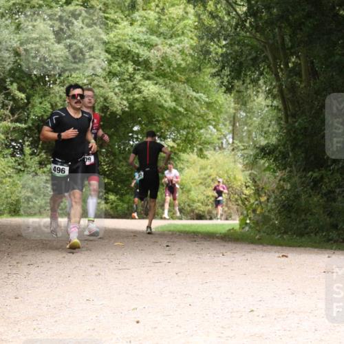 30.08.2026 - Elbe Triathlon Hamburg Antke Förster http://msf.ph/oto/10095998 30.08.2026 10:15:12 Laufen 496, 09 meine-sportfotos.de