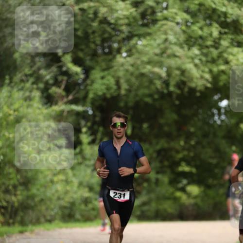 30.08.2026 - Elbe Triathlon Hamburg Antke Förster http://msf.ph/oto/10096009 30.08.2026 10:10:39 Laufen 231 meine-sportfotos.de