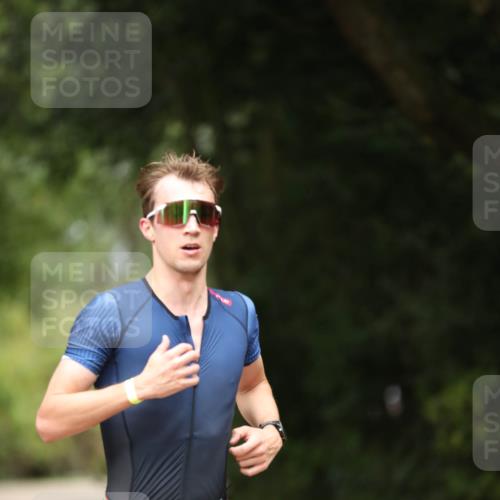 30.08.2026 - Elbe Triathlon Hamburg Antke Förster http://msf.ph/oto/10096017 30.08.2026 10:10:41 Laufen 231 meine-sportfotos.de