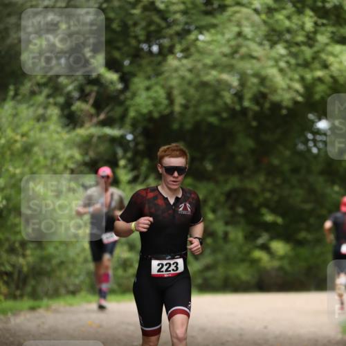 30.08.2026 - Elbe Triathlon Hamburg Antke Förster http://msf.ph/oto/10096021 30.08.2026 10:10:44 Laufen 223 meine-sportfotos.de