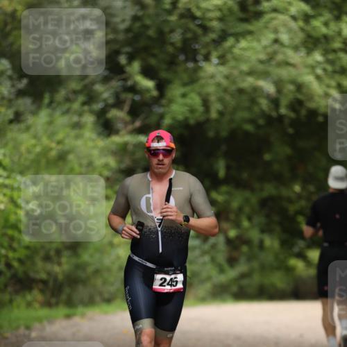 30.08.2026 - Elbe Triathlon Hamburg Antke Förster http://msf.ph/oto/10096031 30.08.2026 10:10:50 Laufen 245 meine-sportfotos.de