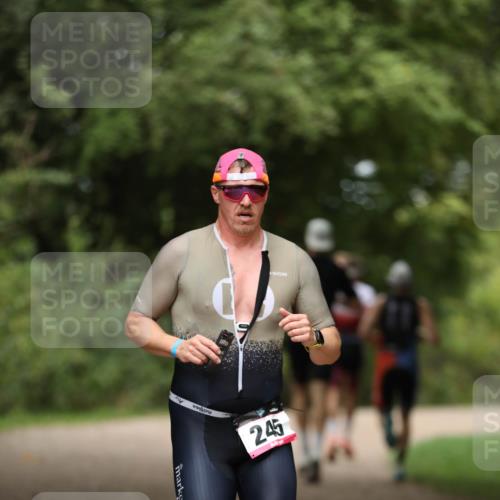 30.08.2026 - Elbe Triathlon Hamburg Antke Förster http://msf.ph/oto/10096035 30.08.2026 10:10:51 Laufen 245 meine-sportfotos.de