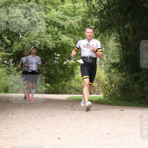 30.08.2026 - Elbe Triathlon Hamburg Antke Förster http://msf.ph/oto/10096040 30.08.2026 10:15:37 Laufen  meine-sportfotos.de