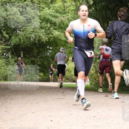 30.08.2026 - Elbe Triathlon Hamburg Antke Förster http://msf.ph/oto/10096076 30.08.2026 10:16:02 Laufen 8 meine-sportfotos.de