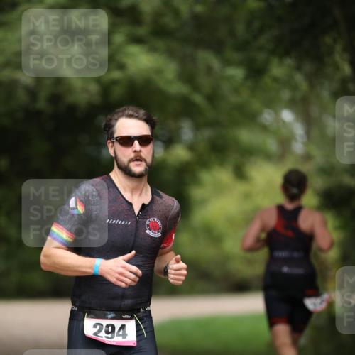 30.08.2026 - Elbe Triathlon Hamburg Antke Förster http://msf.ph/oto/10096095 30.08.2026 10:11:32 Laufen 294 meine-sportfotos.de