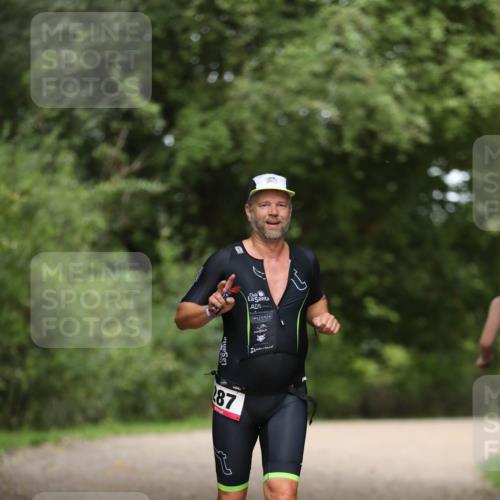 30.08.2026 - Elbe Triathlon Hamburg Antke Förster http://msf.ph/oto/10096127 30.08.2026 10:11:52 Laufen 87 meine-sportfotos.de