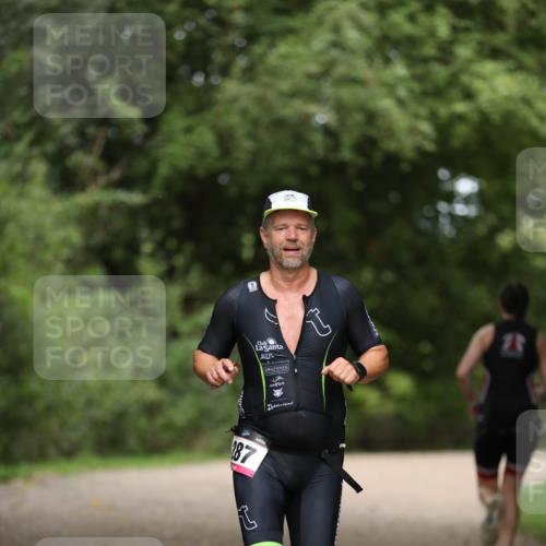 30.08.2026 - Elbe Triathlon Hamburg Antke Förster http://msf.ph/oto/10096129 30.08.2026 10:11:52 Laufen 187, 23 meine-sportfotos.de