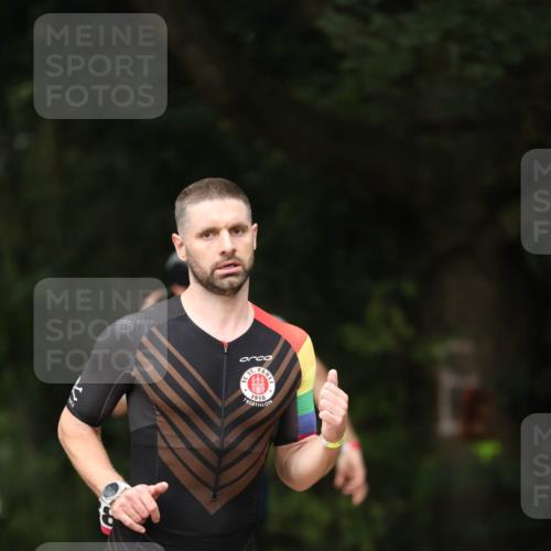 30.08.2026 - Elbe Triathlon Hamburg Antke Förster http://msf.ph/oto/10096173 30.08.2026 10:12:41 Laufen  meine-sportfotos.de