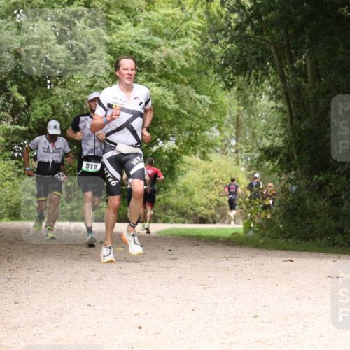 30.08.2026 - Elbe Triathlon Hamburg Antke Förster http://msf.ph/oto/10096174 30.08.2026 10:16:55 Laufen 512, 16 meine-sportfotos.de