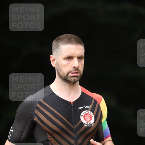 30.08.2026 - Elbe Triathlon Hamburg Antke Förster http://msf.ph/oto/10096177 30.08.2026 10:12:42 Laufen 1910 meine-sportfotos.de