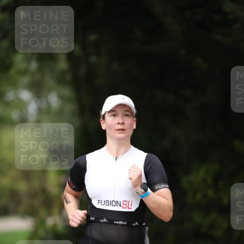 30.08.2026 - Elbe Triathlon Hamburg Antke Förster http://msf.ph/oto/10096183 30.08.2026 10:12:49 Laufen  meine-sportfotos.de