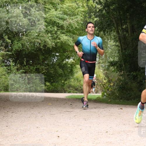 30.08.2026 - Elbe Triathlon Hamburg Antke Förster http://msf.ph/oto/10096186 30.08.2026 10:16:59 Laufen 274 meine-sportfotos.de