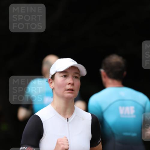 30.08.2026 - Elbe Triathlon Hamburg Antke Förster http://msf.ph/oto/10096187 30.08.2026 10:12:50 Laufen 26 meine-sportfotos.de