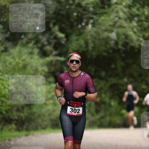 30.08.2026 - Elbe Triathlon Hamburg Antke Förster http://msf.ph/oto/10096189 30.08.2026 10:12:55 Laufen 302 meine-sportfotos.de