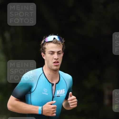 30.08.2026 - Elbe Triathlon Hamburg Antke Förster http://msf.ph/oto/10096211 30.08.2026 10:13:08 Laufen 267 meine-sportfotos.de