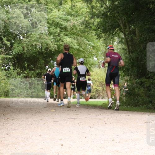 30.08.2026 - Elbe Triathlon Hamburg Antke Förster http://msf.ph/oto/10096212 30.08.2026 10:17:30 Laufen 524, 380 meine-sportfotos.de