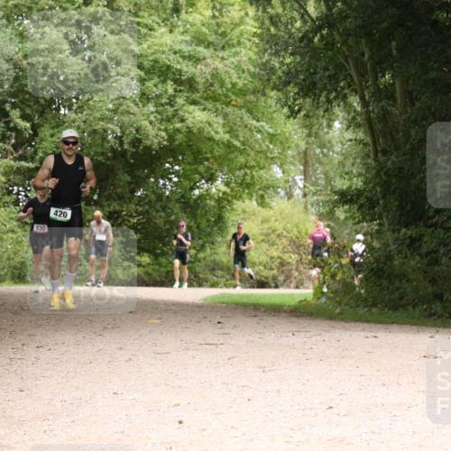 30.08.2026 - Elbe Triathlon Hamburg Antke Förster http://msf.ph/oto/10096220 30.08.2026 10:17:41 Laufen 330, 420 meine-sportfotos.de