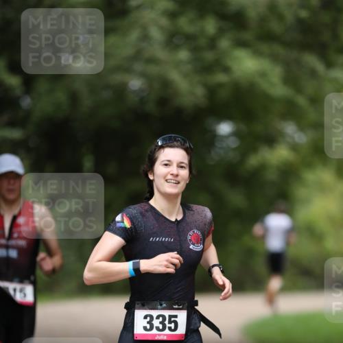 30.08.2026 - Elbe Triathlon Hamburg Antke Förster http://msf.ph/oto/10096239 30.08.2026 10:13:43 Laufen 15, 335, 161 meine-sportfotos.de
