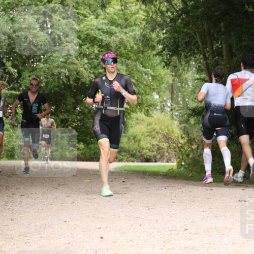 30.08.2026 - Elbe Triathlon Hamburg Antke Förster http://msf.ph/oto/10096240 30.08.2026 10:17:52 Laufen 00 meine-sportfotos.de