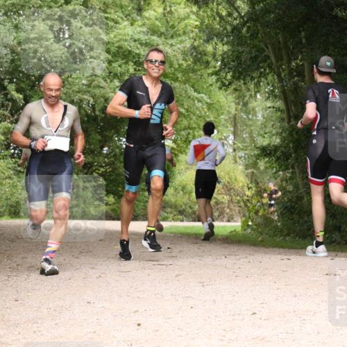 30.08.2026 - Elbe Triathlon Hamburg Antke Förster http://msf.ph/oto/10096246 30.08.2026 10:17:54 Laufen  meine-sportfotos.de