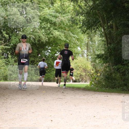 30.08.2026 - Elbe Triathlon Hamburg Antke Förster http://msf.ph/oto/10096254 30.08.2026 10:17:57 Laufen 244, 2 meine-sportfotos.de