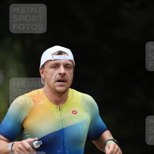 30.08.2026 - Elbe Triathlon Hamburg Antke Förster http://msf.ph/oto/10096263 30.08.2026 10:14:03 Laufen 111, 485 meine-sportfotos.de