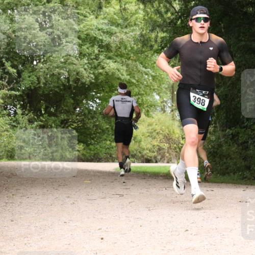 30.08.2026 - Elbe Triathlon Hamburg Antke Förster http://msf.ph/oto/10096268 30.08.2026 10:18:10 Laufen 398 meine-sportfotos.de