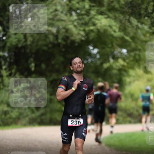 30.08.2026 - Elbe Triathlon Hamburg Antke Förster http://msf.ph/oto/10096279 30.08.2026 10:14:57 Laufen 230 meine-sportfotos.de