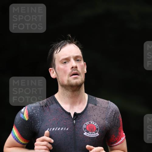 30.08.2026 - Elbe Triathlon Hamburg Antke Förster http://msf.ph/oto/10096289 30.08.2026 10:15:00 Laufen 1910 meine-sportfotos.de