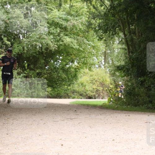 30.08.2026 - Elbe Triathlon Hamburg Antke Förster http://msf.ph/oto/10096300 30.08.2026 10:19:05 Laufen 302 meine-sportfotos.de