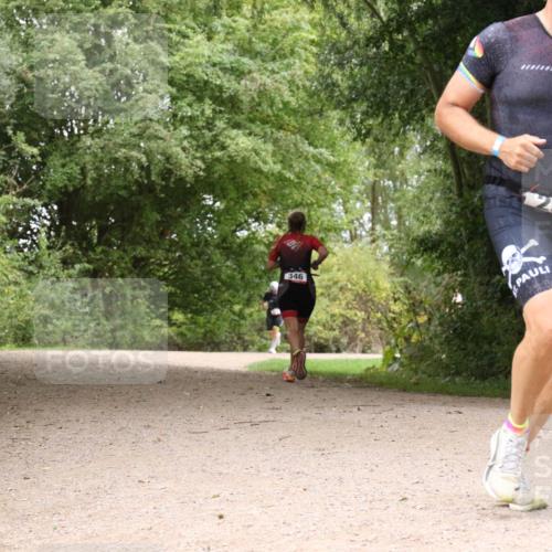 30.08.2026 - Elbe Triathlon Hamburg Antke Förster http://msf.ph/oto/10096308 30.08.2026 10:19:10 Laufen 346, 1293 meine-sportfotos.de